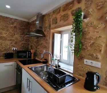 Almeida House | Cantinho D'Aldeia