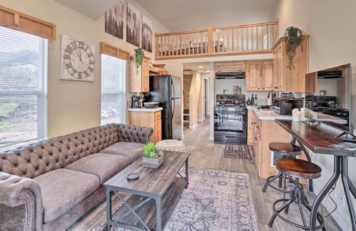 Canyonville House | Canyonville Tiny Home on South Umpqua River!