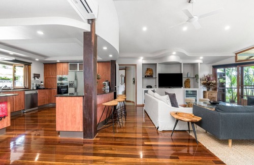 Skinners Shoot House | Cape Byron Retreat Byron Bay