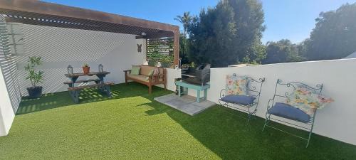 Welgemoed Apartment | Cape Dutch Flair