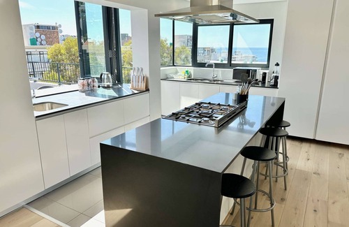 Sea Point Apartment | cape town living - Skydeck Penthouse