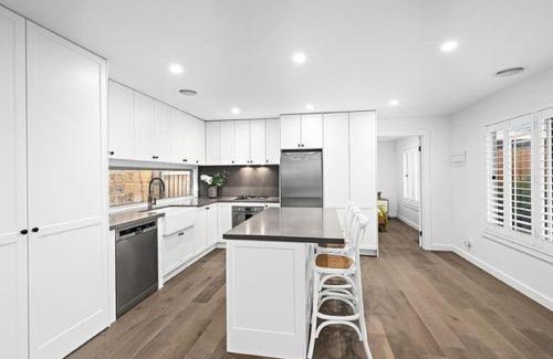 Capel Sound House | Capel Home House and Guest House by Ready Set Stay - BYO LINEN & TOWELS
