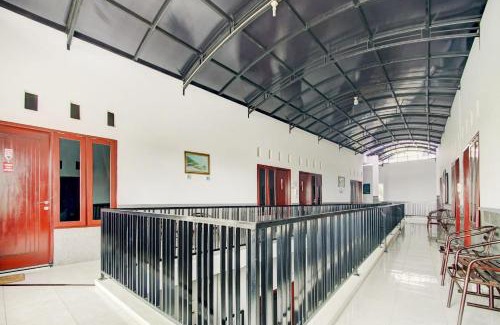 Sidomulyo Hotel | Capital O 90151 Guest House 180