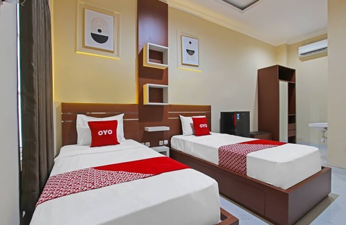 Cilacap Hotel | Capital O 92105 A'shanti Inn