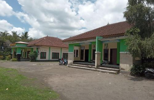 Lombok Hotel | Capital O 93391 Golden Manggis Hotel Near SMKN 1 Lingsar