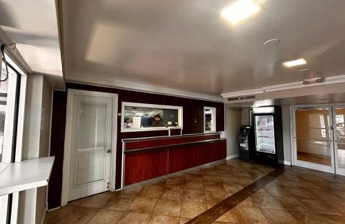 Medical District Hotel | Capital O Kings Inn