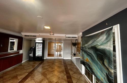 Medical District Hotel | Capital O Kings Inn