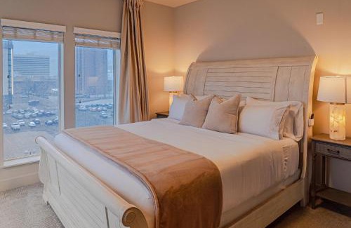 Rio Grande Apartment | Capital Views 2BR 2BA Pool,Gym,Convention Centre