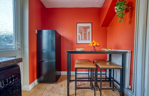 Loughborough House | Capri 13 SA - Closest to Uni & M1 *Free Parking *Free Wifi *Long Stay Welcome