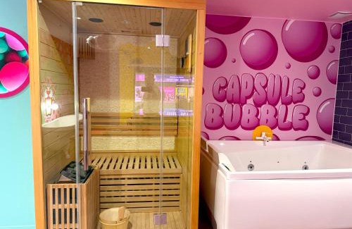 Maubeuge Apartment | Capsule Bubble Jacuzzi Sauna Switch 2