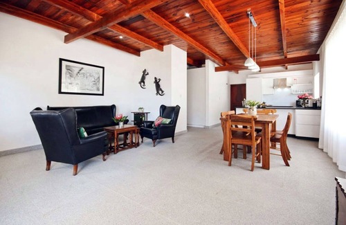 Mountainside House | CAPTAIN'S COTTAGE
