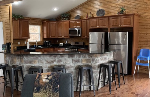 La Follette House | Captain's Cove, Lakefront, 9 Bed/8 Bath, Two Story Dock with Arcade Room