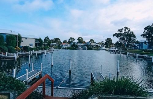 Paynesville Apartment | Captains Cove 1st Floor Spa Luxury Apartments - Free Netflix