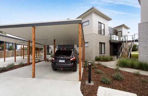 Paynesville Apartment | ⭐️CAPTAINS COVE LUXURY APARTMENTS 1ST FLOOR SPA DELUXE & FREE NETFLIX
