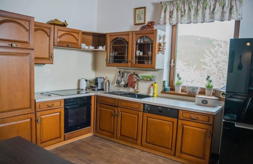 Uhliska Cottage | Captivating 3-Bedrooms Cottage in the hills