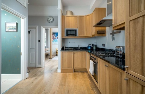 Town Apartment | Captivating flat in Fulham
