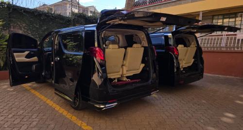 Nairobi Boat Rental | Car Rental