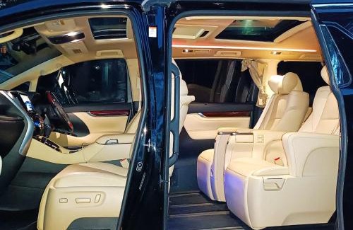Nairobi Boat Rental | Car Rental