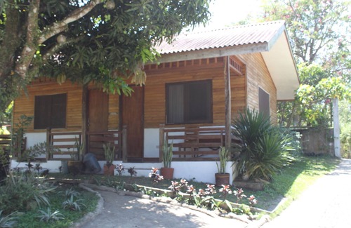 Indang House | CARASUCHI VILLA GARDEN BUNGALOWS