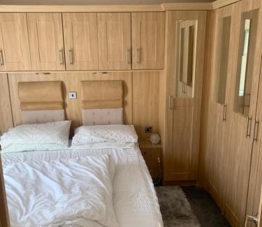 Towyn Resort | Caravan by the Sea B48