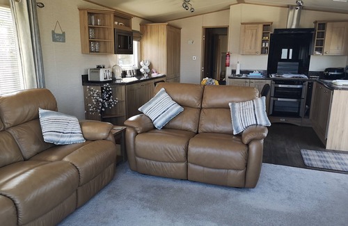 Swanage House | Caravan with incredible sea views