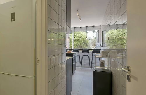 Oeiras Apartment | Carcavelos Sol by Lisbon-Coast vacation