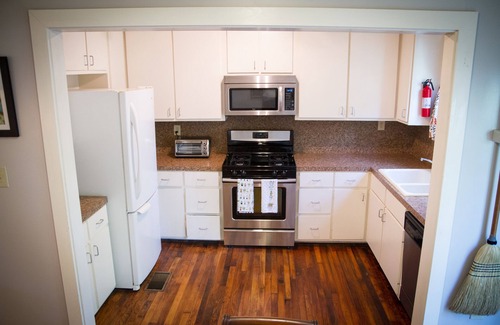 Fondren House | Cardinal House is by St. Richard's Church/School in North Fondren