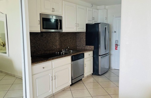 Simpson Bay Apartment | Caribbean Coastal Escape with Panoramic Seaviews in Cupecoy