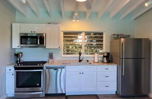 North Side Cottage | Caribbean Poolside Cottage