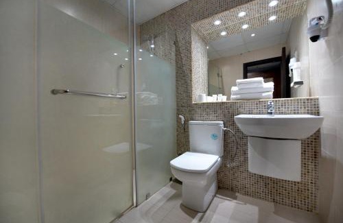 Kuwait City Hotel | Carlton Tower Hotel Kuwait