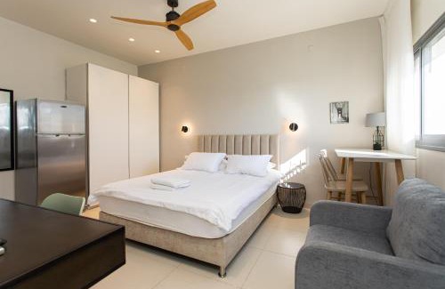 Haifa Apartment | Carmel Studio By Carmel Boutique