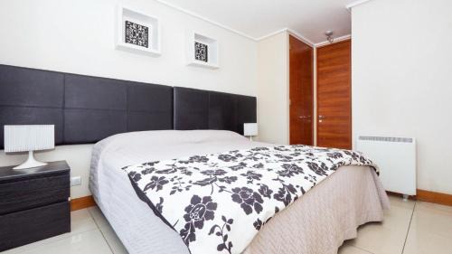 Apoquindo Apartment | Carmelitas I Contemporary