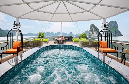 Ha Long Boat Rental | Carnival Cruise Halong