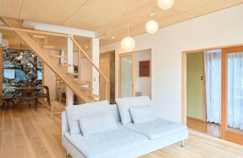 Ochi Villa | Carpe Diem Kamaida
