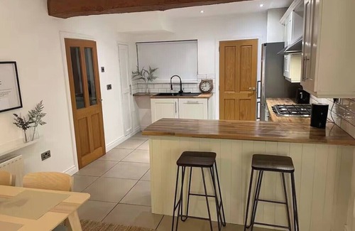 Carrickfergus House | Carrick Retreat - Free off street parking