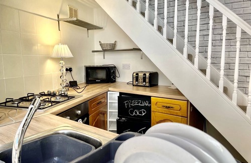 Ironbridge Cottage | Carrow Cottage - Victorian One Bedroom Cottage