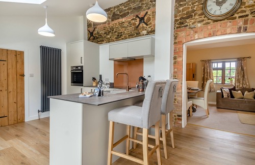 Grimston House | Carrstone Cottage - Two Bedroom House, Sleeps 4