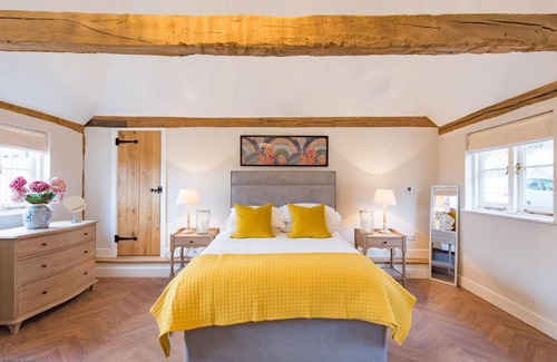 Blackham House | Cart Lodge by Bloom Stays