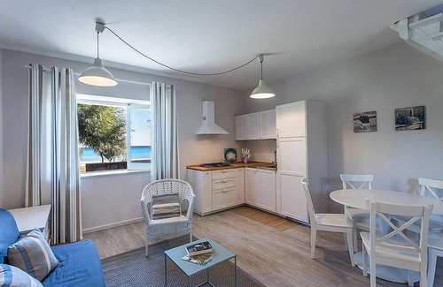 Santa Caterina Dello Ionio Marina House | Casa Iorana A: A welcoming two-story townhouse located right on the beach, with Free WI-FI.