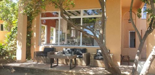 Palamos Villa | Casa única con jardín a 45 metros de la playa. BE