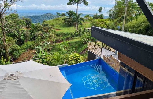 Tres Rios House | Casa a la Luna