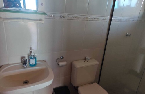 Mococa House | Casa Aconchegante, 10 Minutos da Praia com Piscina e Area Gourmet