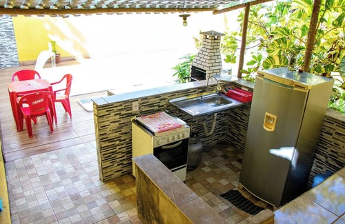 Castelo da Torre House | Casa aconchegante com piscina em Camaçari/BA