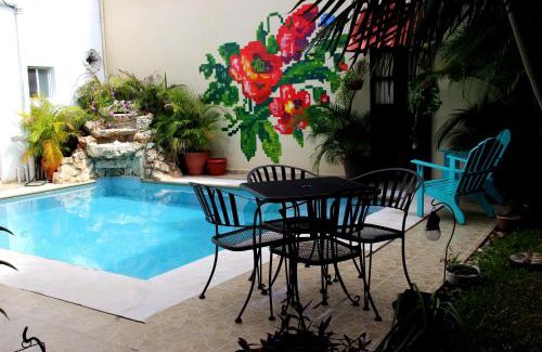 Barrio de Santiago Bed & Breakfast | Casa Akbal B&B