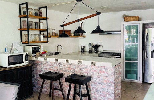 Tequesquitengo House | Casa Alfenapa lakeside and pet friendly
