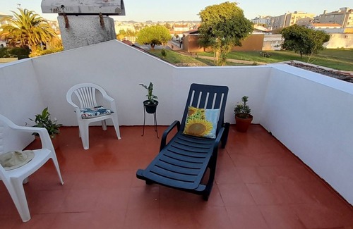 Esmoriz House | Casa Amarela 10 m from the beach