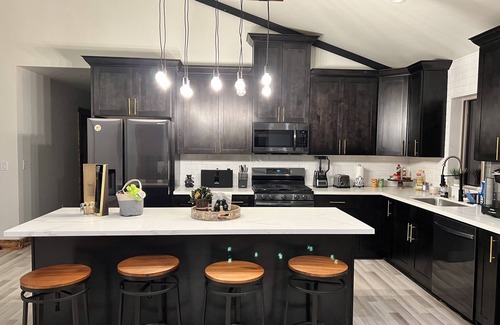 Big Bear City Cabin | Casa Amigos Cabin- A Beary Relaxing Place
