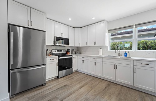 Miami Shores House | Casa Ana, Homey Design, Hot Tub in North Miami