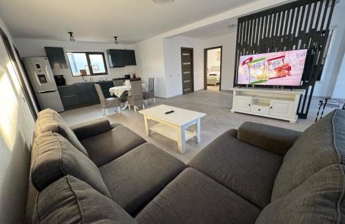 Curtea De Arges Villa | Casa Andreea
