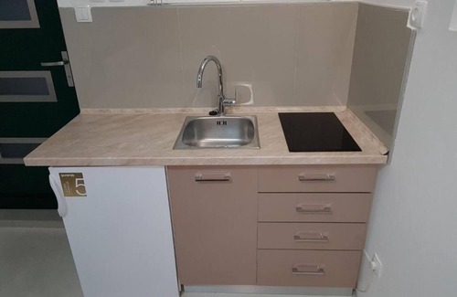 Grad Apartment | Casa Antea - 3 Bedroom with Hot Tub, Terrace and Free Parking